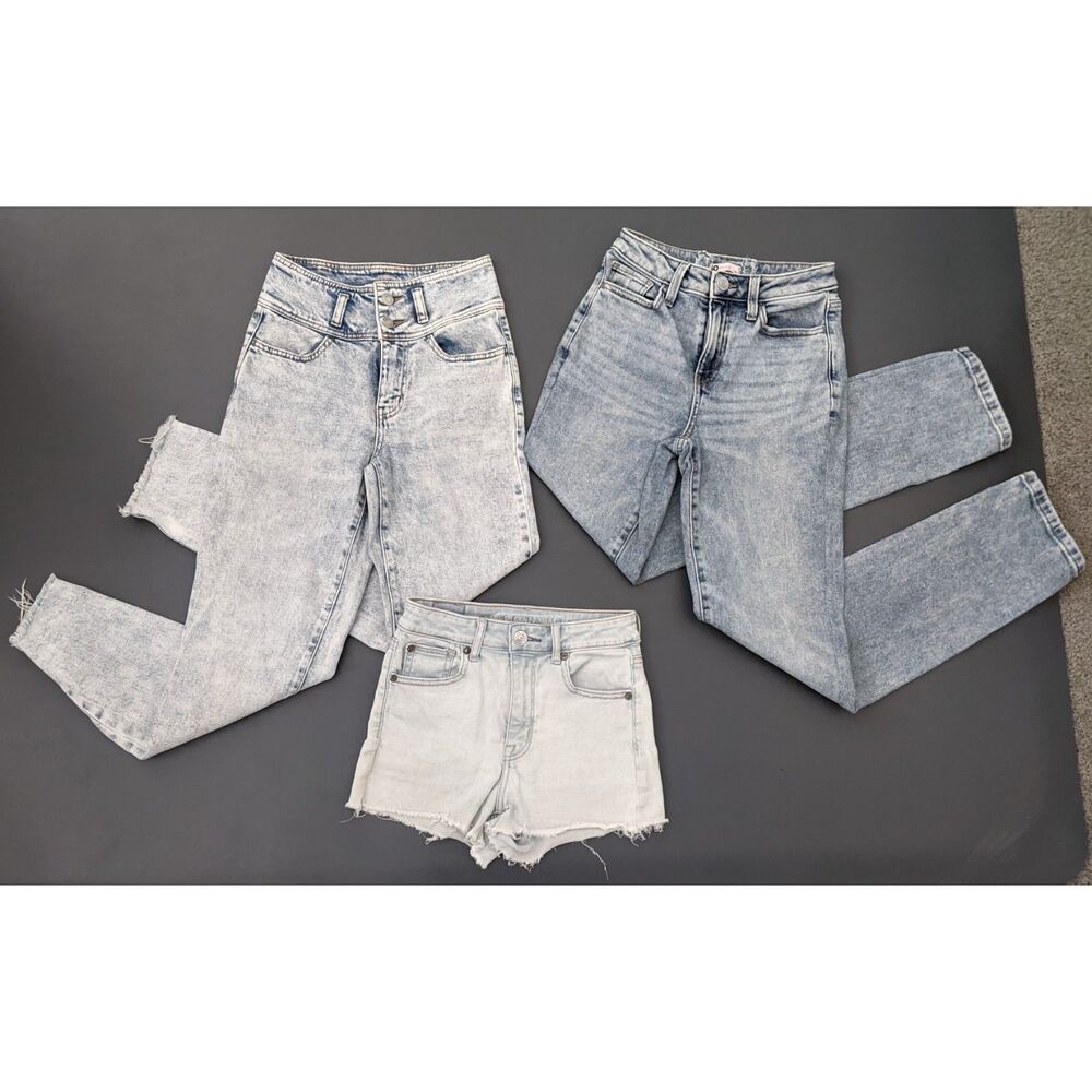 Women's SO Jeans Pair of 2 and American Eagle Jean Shorts Bundle Size 0